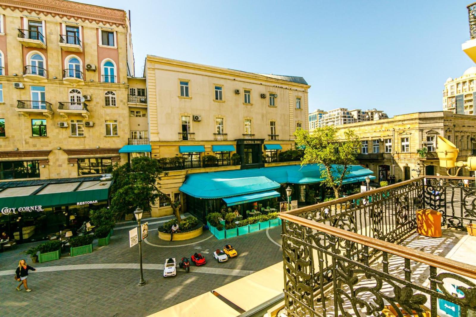 M Estate. 2 Room Home In Targovu Baku Bagian luar foto