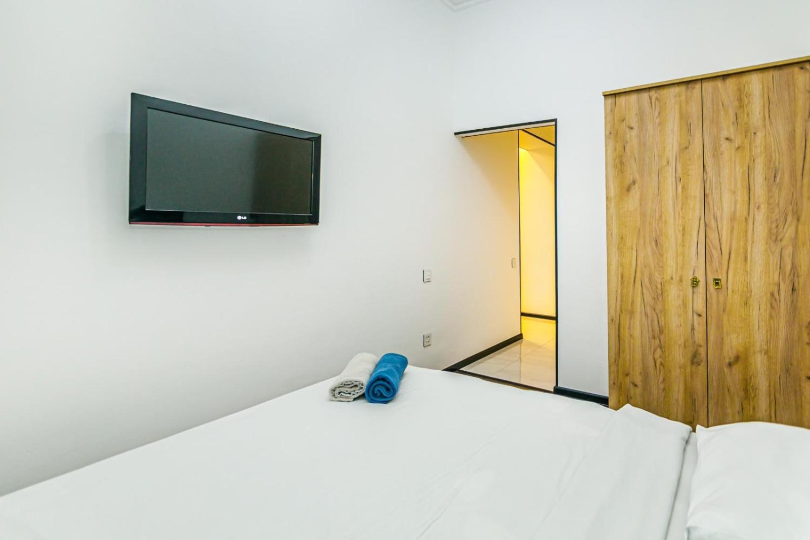 M Estate. 2 Room Home In Targovu Baku Bagian luar foto